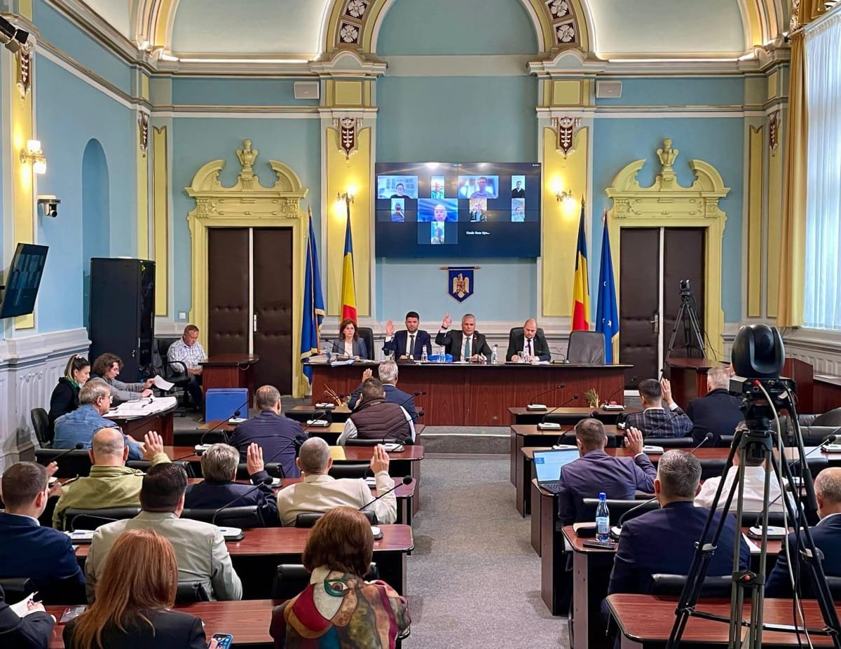 Victorie în instanță pentru consilierii USR din Brașov: interpelările orale sunt permise din nou în ședințe