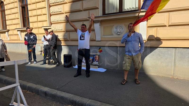 VIDEO Satu Mare: protest pro-Călin Georgescu, mesaj de susținere și manele