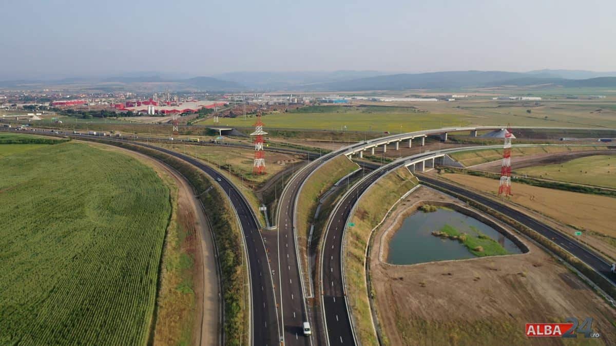 Vineri: Restricții de circulație pe autostrada A1, în zona nodului rutier Sebeș. Se efectuează reparații la sistemul rut