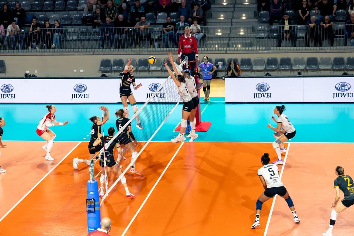 Volei Alba Blaj caută revenirea după înfrângerea cu Dinamo, cu două meciuri importante într-o săptămână