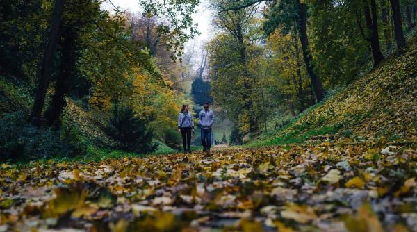 Vremea în octombrie 2026: Temperaturi peste normal și precipitații variabile