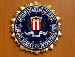 Washington: foști agenți FBI cer reangajarea, spunând că au fost concediați ilegal din motive politice