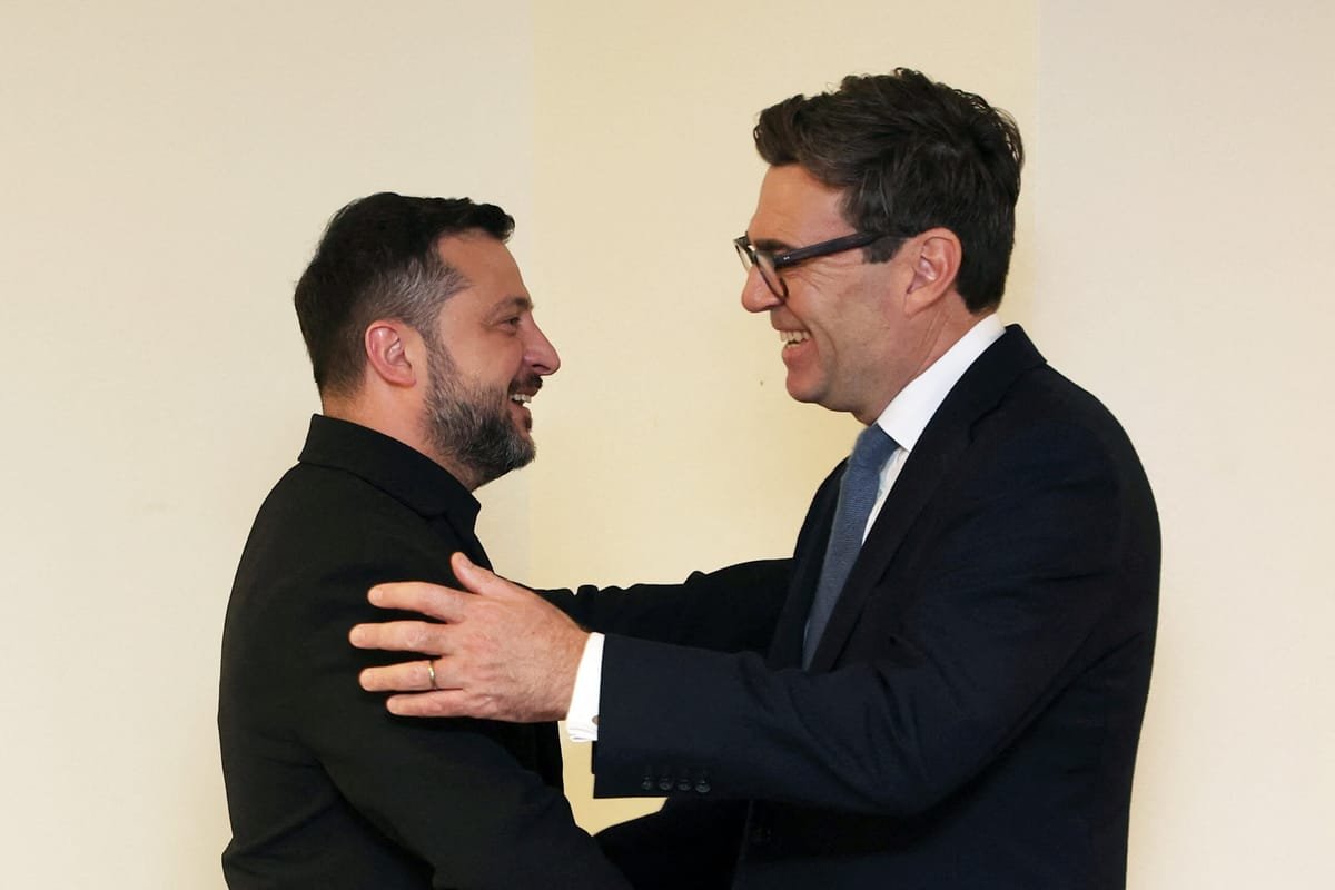 Zelenski, primit de Burnham la Londra. Marea Britanie promite noi rachete pentru apărarea aeriană